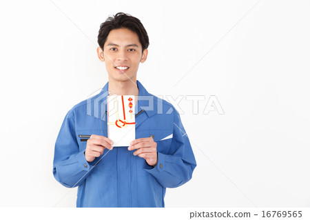 有工作服的男人要慶祝 16769565