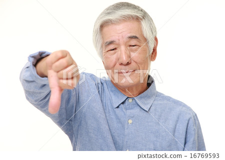 不滿意的老年人不滿意 16769593