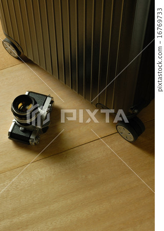 suitcase suitcase 16769733
