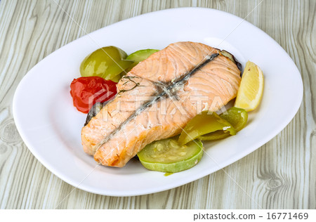 Baked salmon 16771469