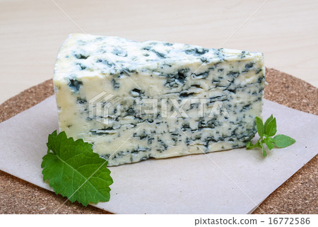 Dor Blue cheese Dor Blue cheese 16772586