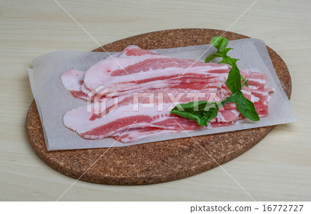 Raw bacon Raw bacon 16772727