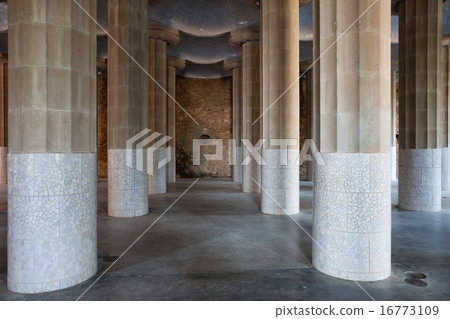 Hypostyle Room in Park Guell 16773109