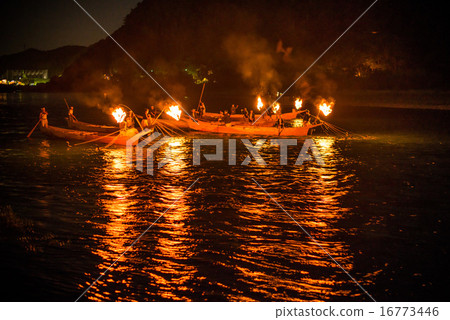 Nagara River cormorant Nagara River cormorant 16773446