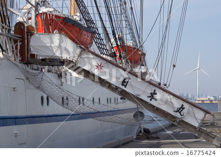 Japan Round Tall Clothes in front of Hama Wing 16775424