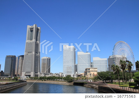 Yokohama Landmark Tower and Queens Square Yokohama and Yokohama Cosmo World Yokohama Landmark Tower and Queens Square Yokohama and Yokohama Cosmo World 16775563