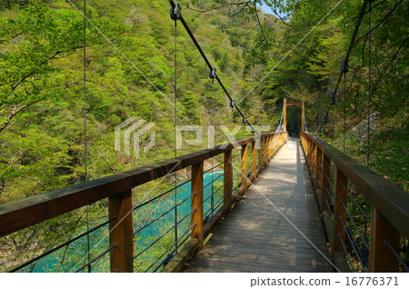 Dakigaeri Gorge Seigan橋(秋田縣仙北市) Dakigaeri Gorge Seigan橋(秋田縣仙北市) 16776371