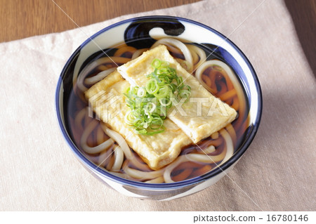 Kitsune udon on the table, high angle 16780146