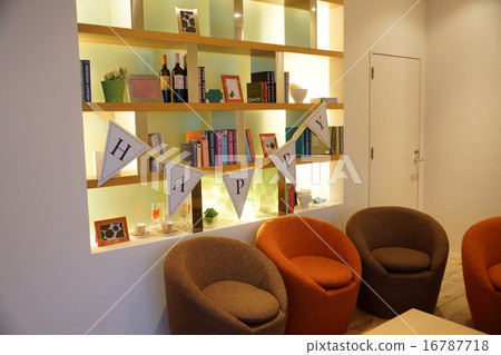 Waiting Waiting 16787718