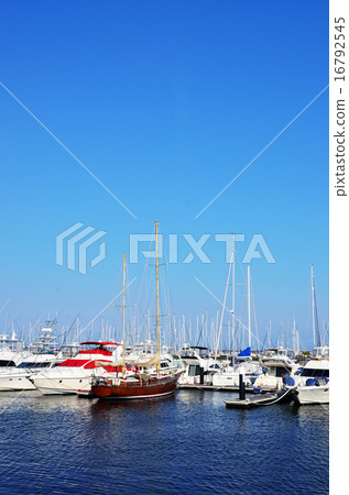 Yotto Harbor Yotto Harbor 16792545
