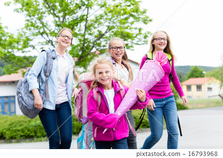 Group of students going back to school Group of students going back to school 16793968