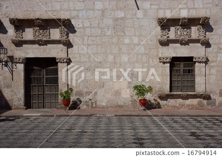 Casa Tristan del Pozo Casa Tristan del Pozo 16794914