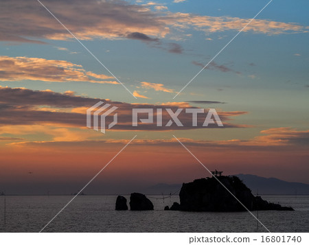 Dusk of Feng shima Island Dusk of Feng shima Island 16801740