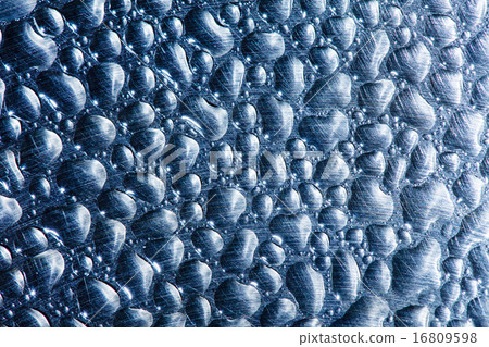 water drops 16809598