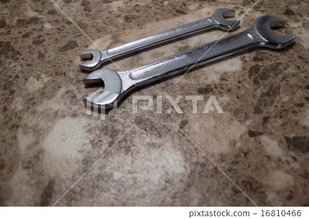wrench 16810466