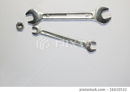 wrench 16810532