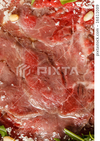 meat carpaccio 16811089