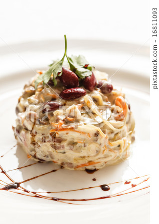 russian salad 16811093