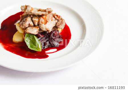 meat with mashed potato meat with mashed potato 16811193