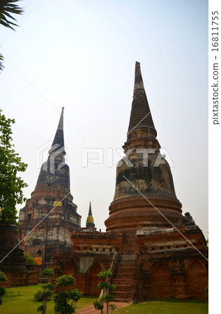 Wat Yai Chai Mongkong 16811755