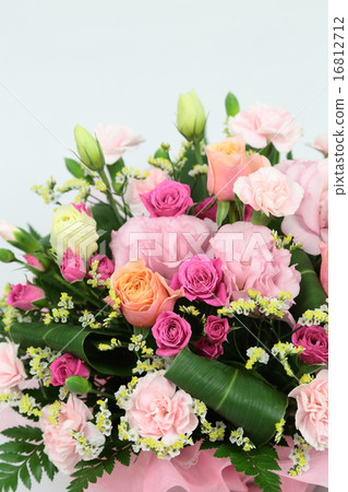 flower arrangement flower arrangement 16812712