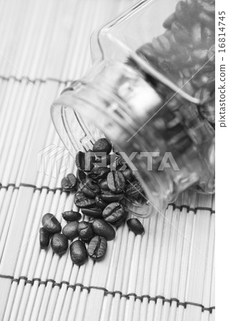 Coffee beans spilled from bottle Coffee beans spilled from bottle 16814745