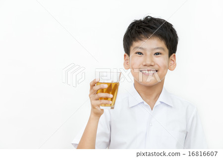 A boy who drinks tea (barley tea) A boy who drinks tea (barley tea) 16816607