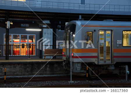 Kiha 52 and Oito Line Kiha 120 preserved at Itoigawa Station Kiha 52 and Oito Line Kiha 120 preserved at Itoigawa Station 16817360