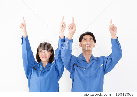 Men and women workers pointing up 16818865