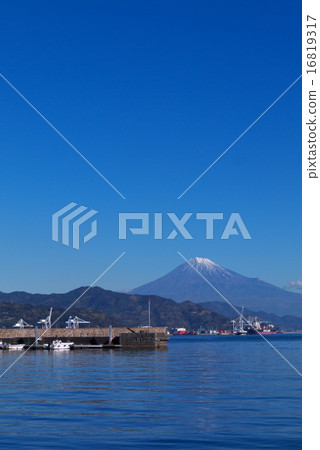 Fuji seen from Shimizu Marine Park Fuji seen from Shimizu Marine Park 16819317