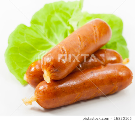 Grilled sausages and vegetables. 16820165