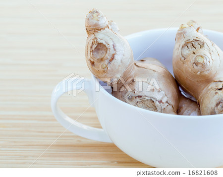 Ginger - Natural Spas Ingredients . Ginger - Natural Spas Ingredients . 16821608