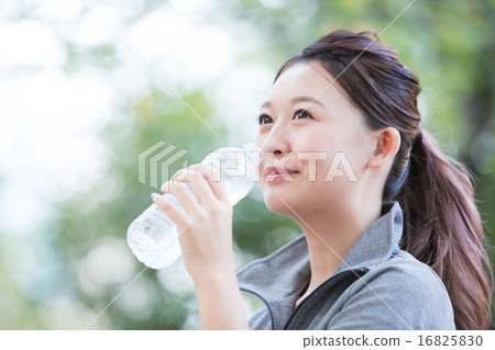 drink, drinking, jogging 16825830