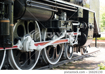 廣島中央公園的蒸氣機車車輪 16826130