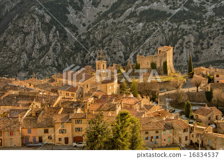 provence mountain village saint paul de vence road 16834537