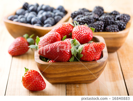 bowl of strawberry bowl of strawberry 16840883