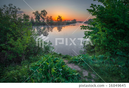 Colourful sunset on the river Colourful sunset on the river 16849645