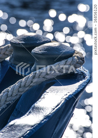 Ship bow with water reflexions Ship bow with water reflexions 16856120