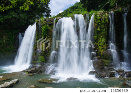 基里巴拉瀑布 16856889