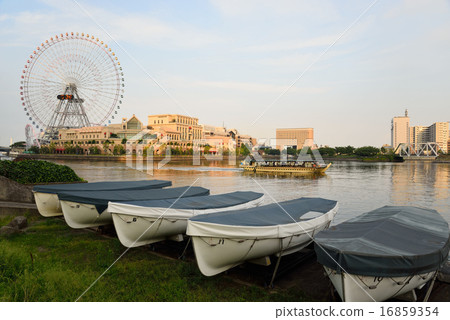 Ferris wheel, houseboat and white boat Ferris wheel, houseboat and white boat 16859354