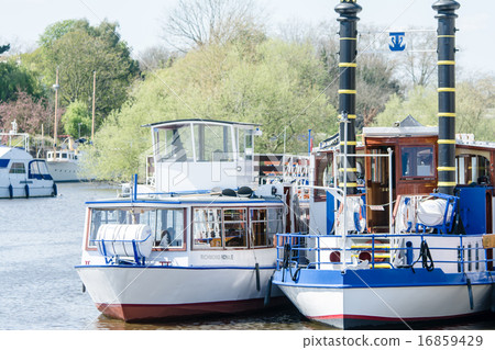 Steam pleasure boat berthing on the Thames river 16859429