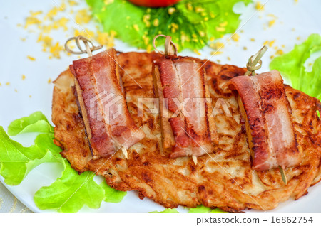 veal meat with bacon veal meat with bacon 16862754