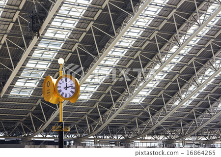JR Osaka Station Space Time Space 16864265