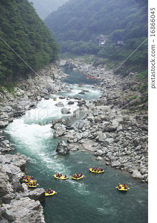 Rafting 16866045