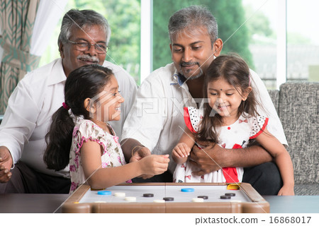 Multi generations family playing games together 16868017