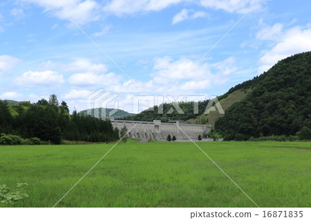 Take the Takiri dam from Takisato Memorial Park. 16871835
