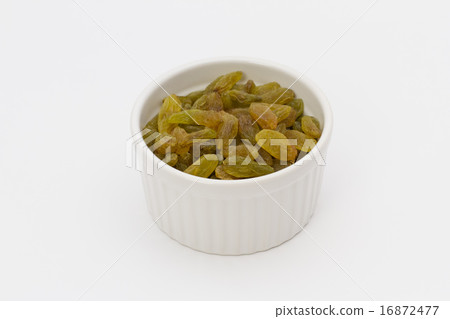 Green raisins Green raisins 16872477