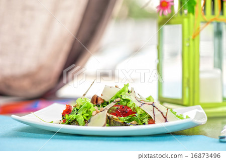 grilled vegetables salad 16873496