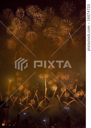 Fireworks 16874720