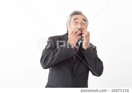 一個恐懼戰鬥的高級商人 16875158